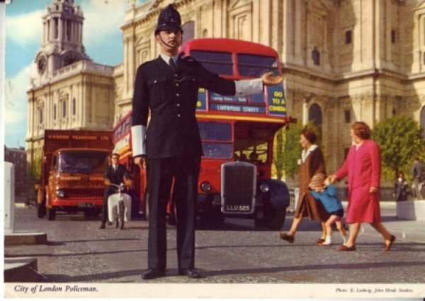 London - GB 1973 95 001 ●